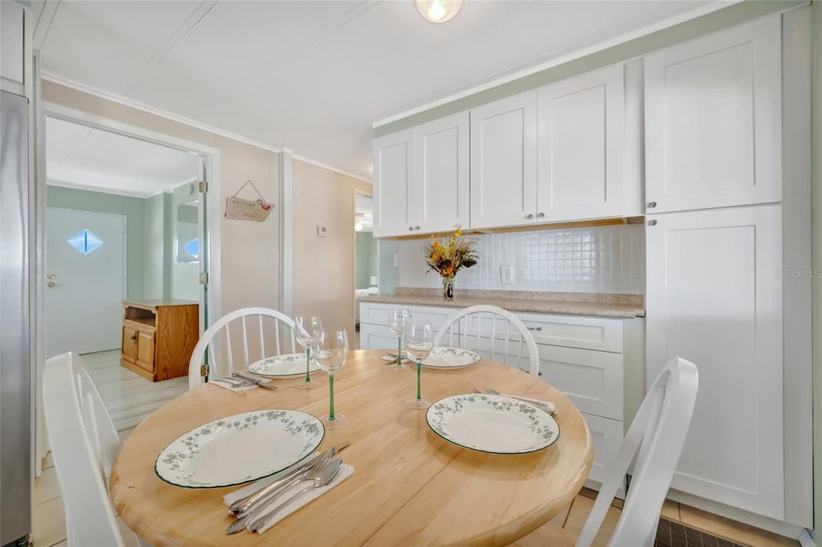 110 SAINT LUCIA LOOP — photo 11 of 39