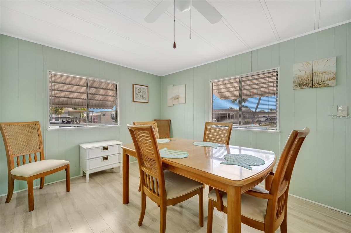 110 SAINT LUCIA LOOP — photo 14 of 39