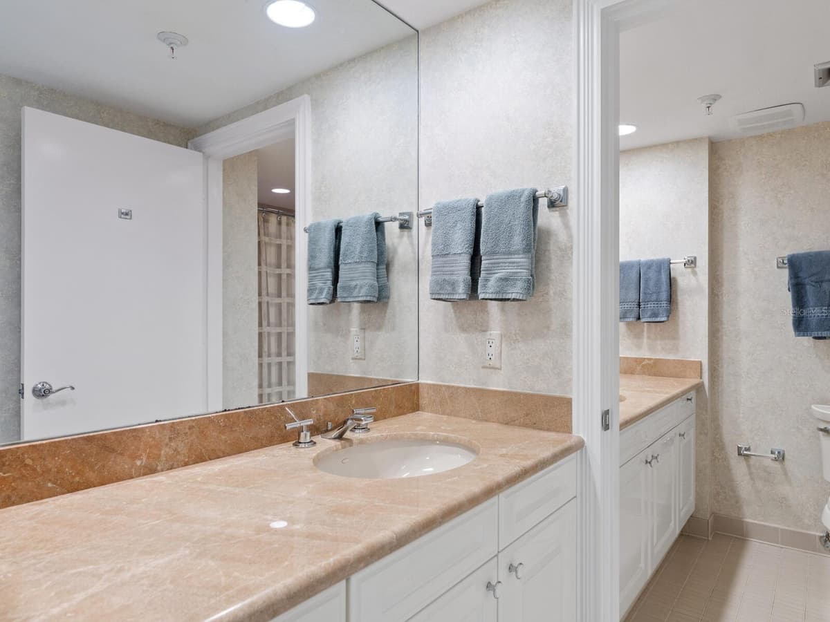 1511 GULF OF MEXICO DRIVE — photo 26 of 57