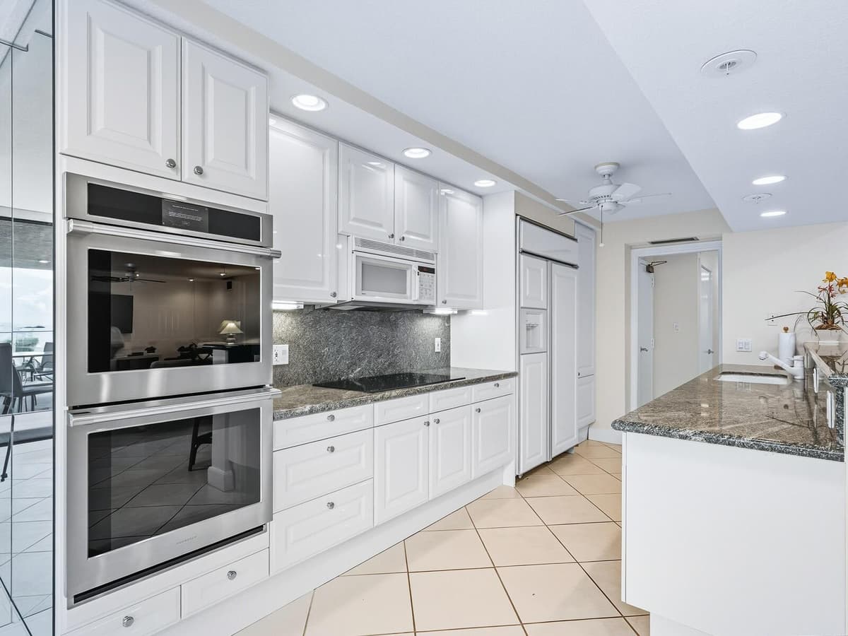 1511 GULF OF MEXICO DRIVE — photo 8 of 57