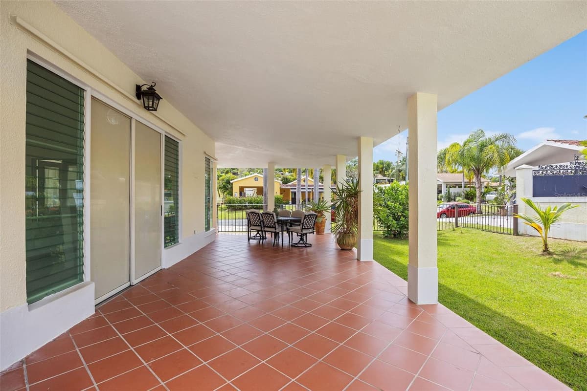 351 CAMINO DE LOS LIRIOS — photo 4 of 32
