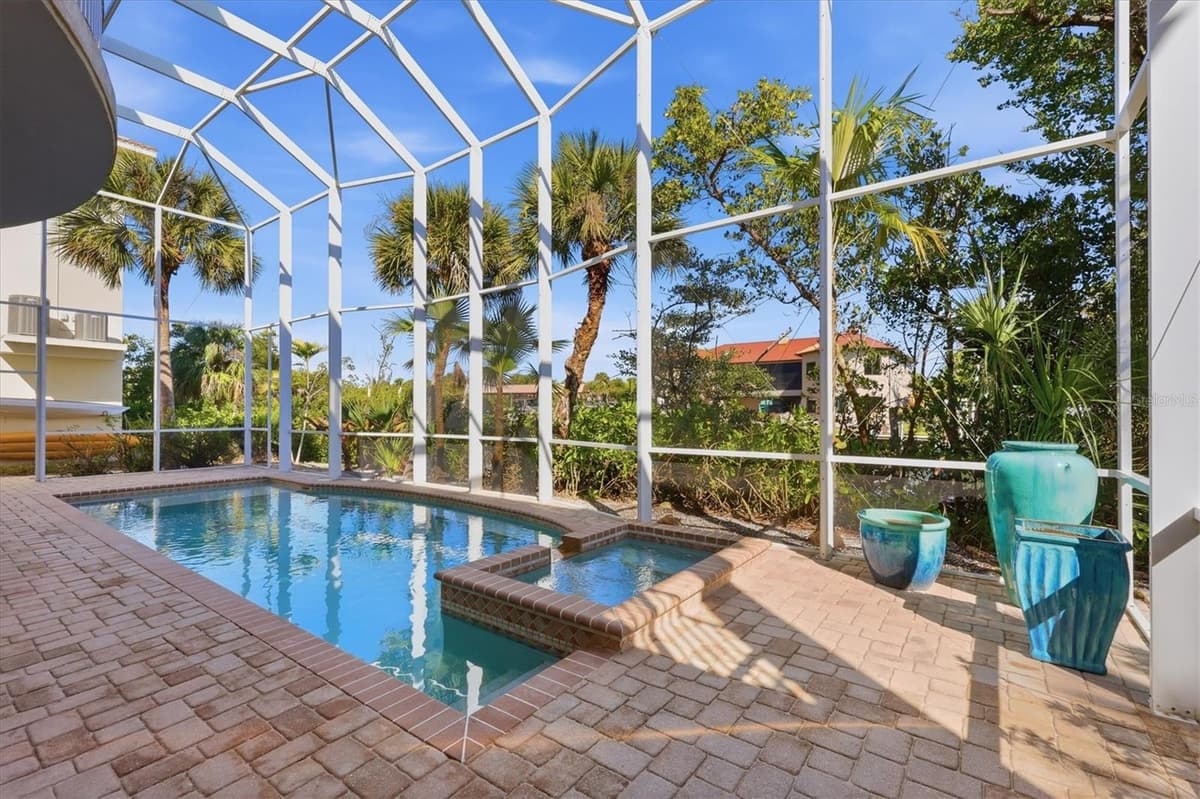 65 PALM DRIVE — photo 37 of 55