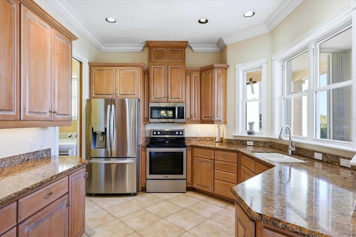 65 PALM DRIVE — photo 18 of 55