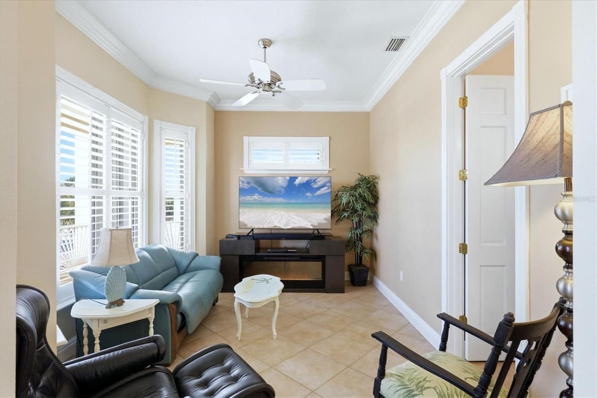 65 PALM DRIVE — photo 20 of 55