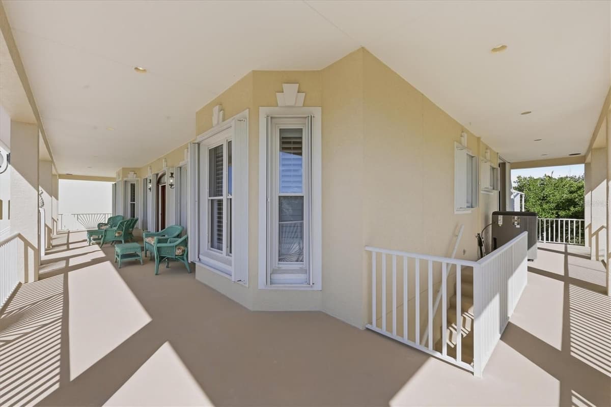 65 PALM DRIVE — photo 10 of 55