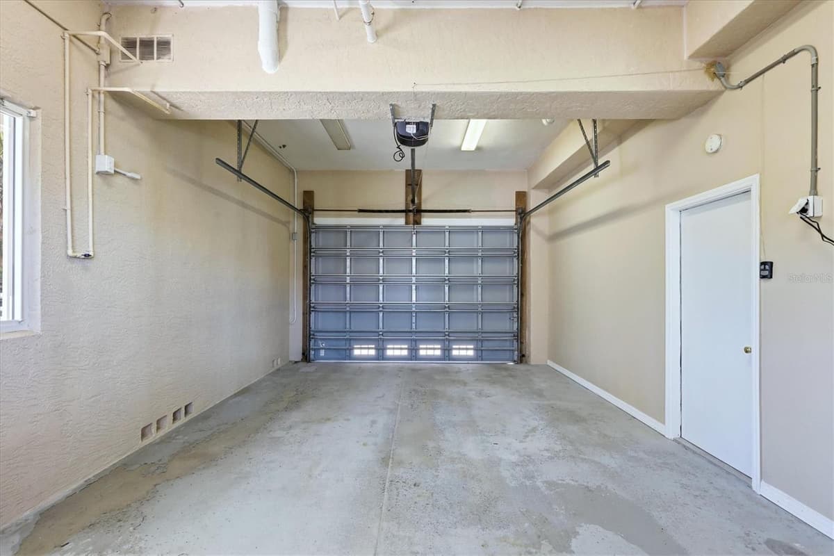 65 PALM DRIVE — photo 36 of 55