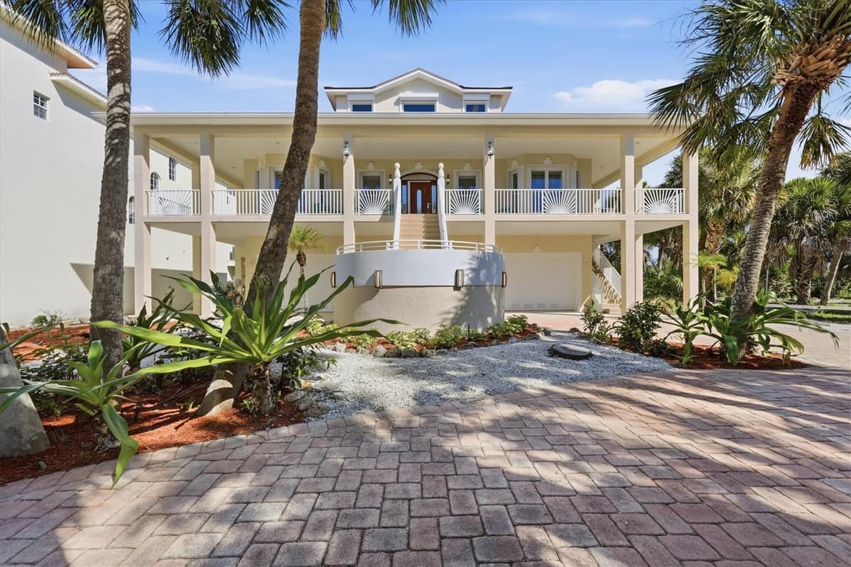 65 PALM DRIVE — photo 2 of 55