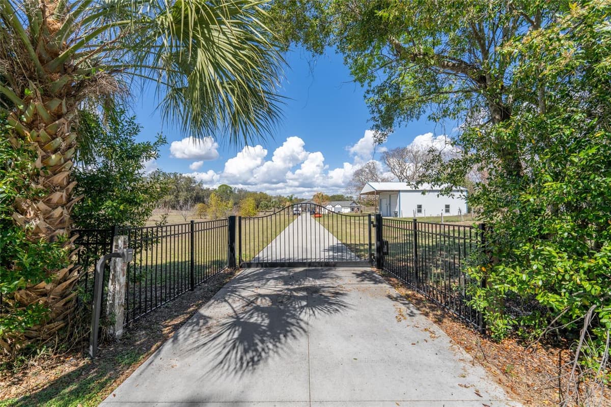 4821 SUNNYSIDE DRIVE — photo 75 of 98