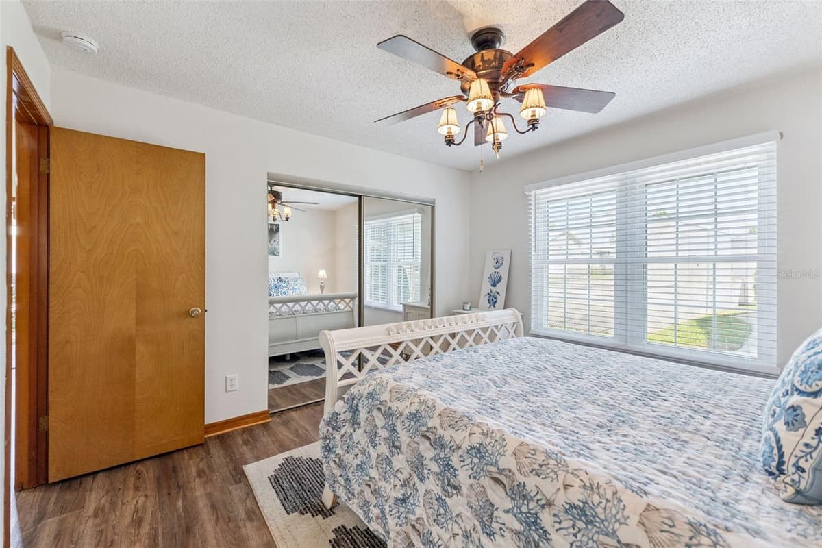 840 CENTER AVENUE — photo 15 of 24