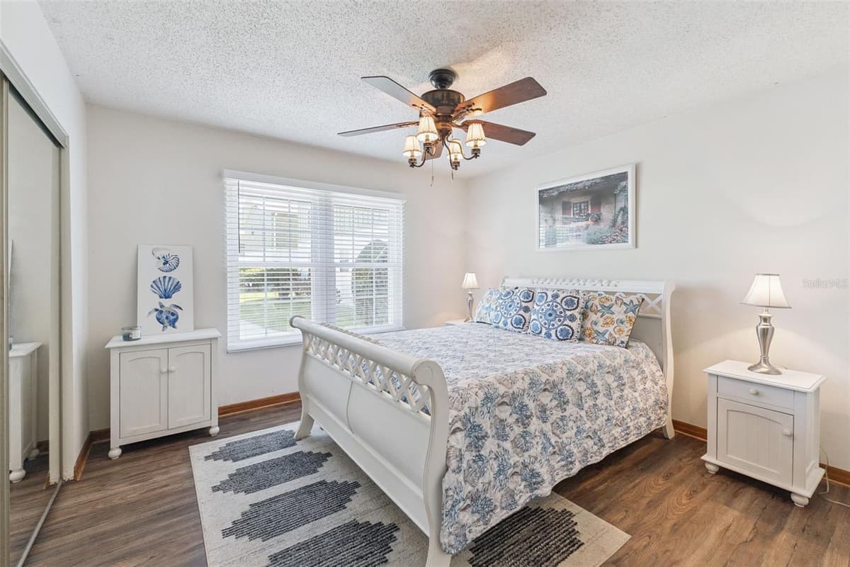 840 CENTER AVENUE — photo 14 of 24