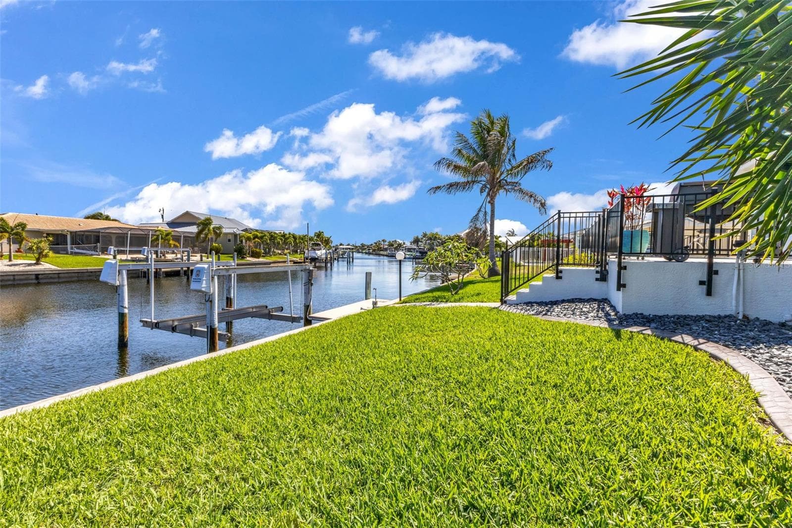 360 CAPRI ISLES COURT — photo 81 of 90