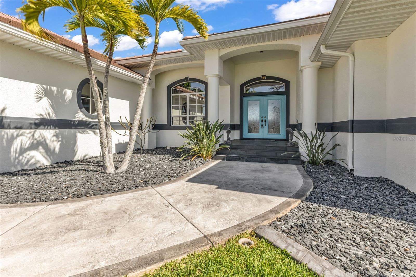 360 CAPRI ISLES COURT — photo 6 of 90