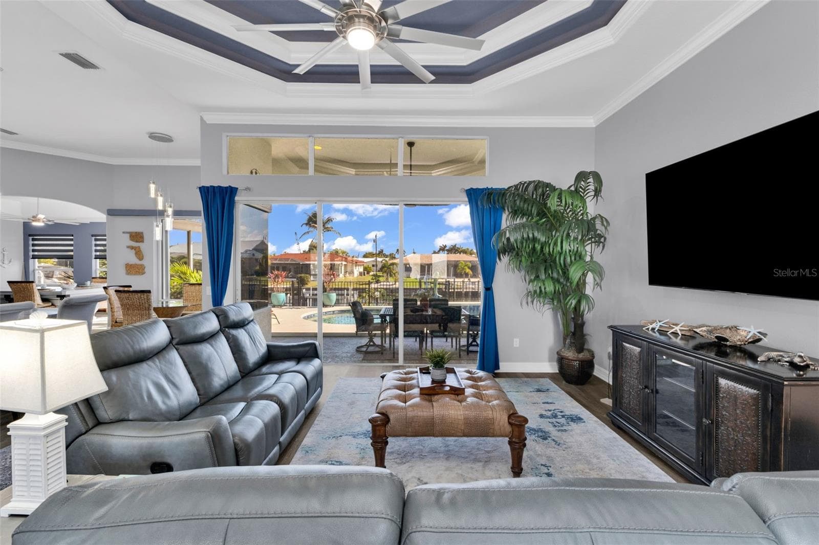 360 CAPRI ISLES COURT — photo 16 of 90