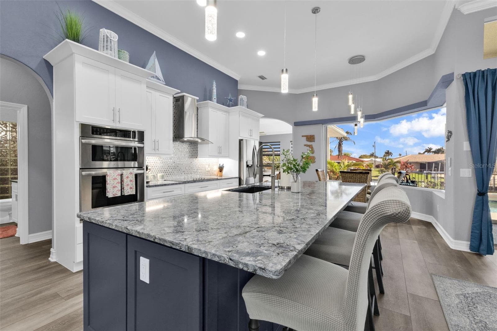 360 CAPRI ISLES COURT — photo 20 of 90