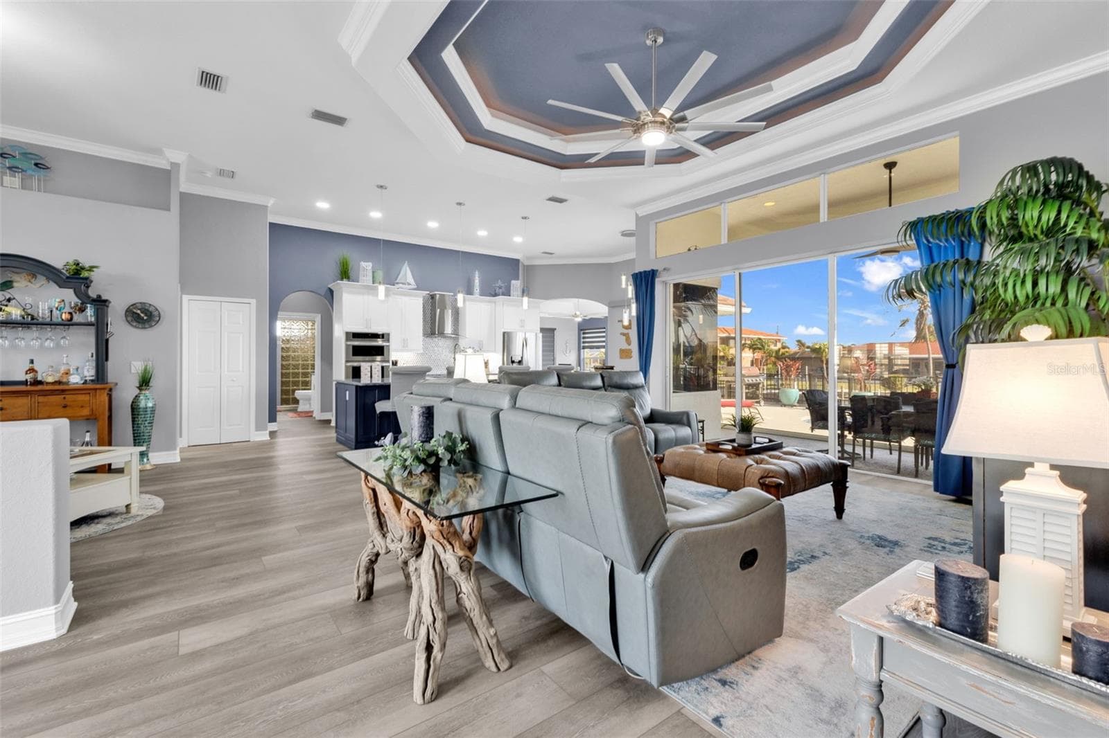 360 CAPRI ISLES COURT — photo 10 of 90