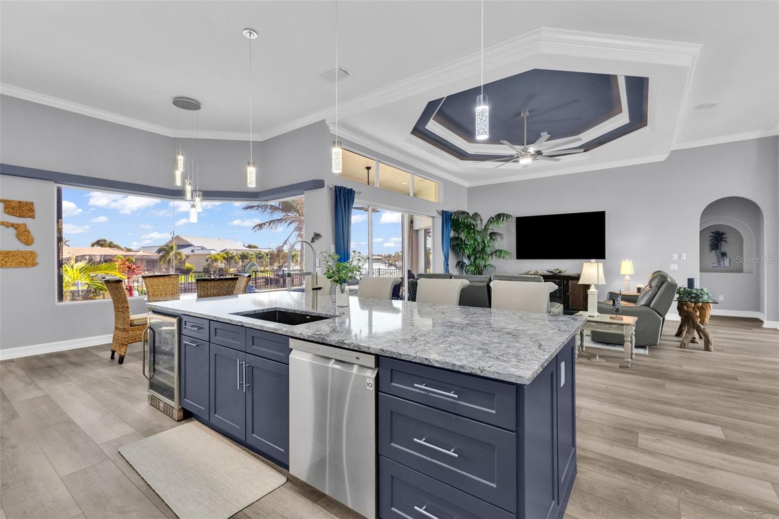 360 CAPRI ISLES COURT — photo 27 of 90