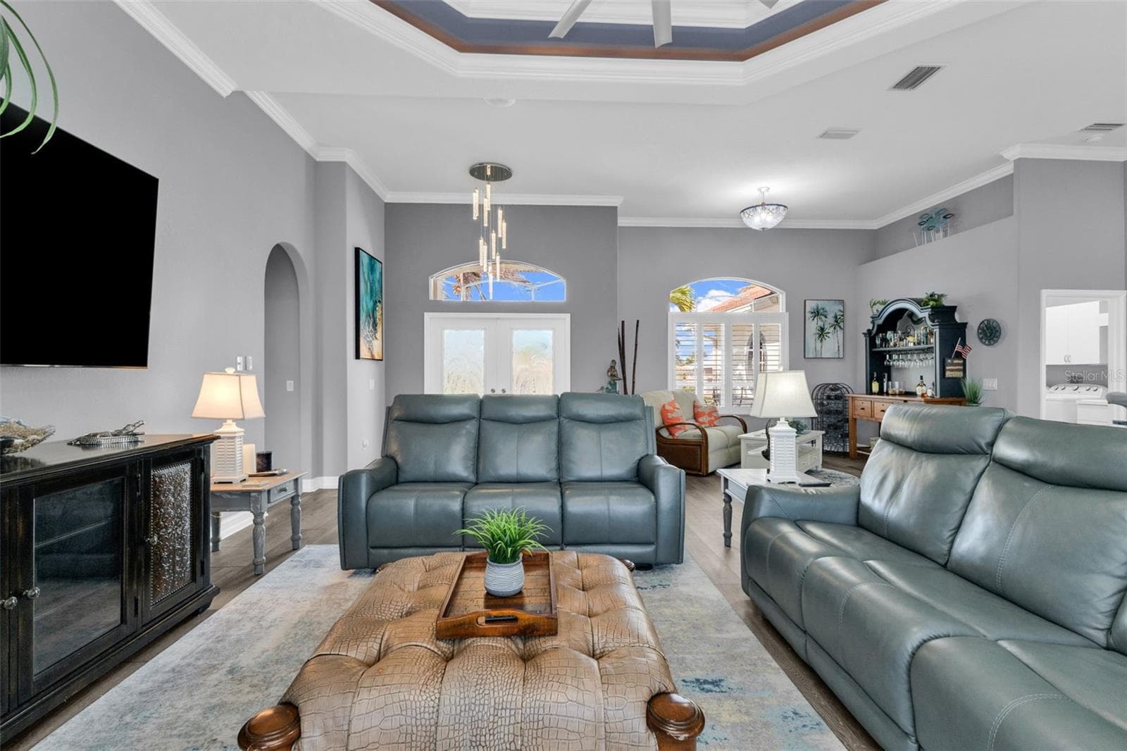 360 CAPRI ISLES COURT — photo 23 of 90