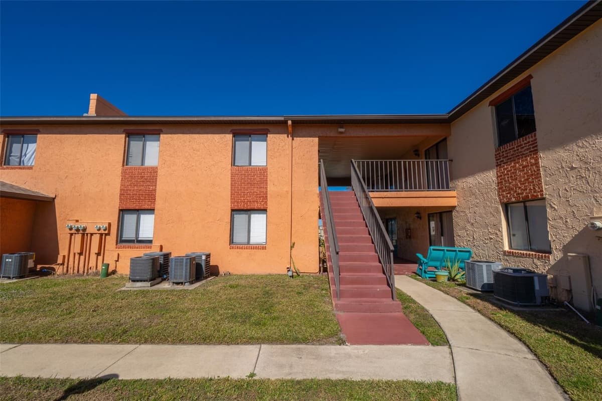 232 SAN JUAN CIRCLE — photo 1 of 25