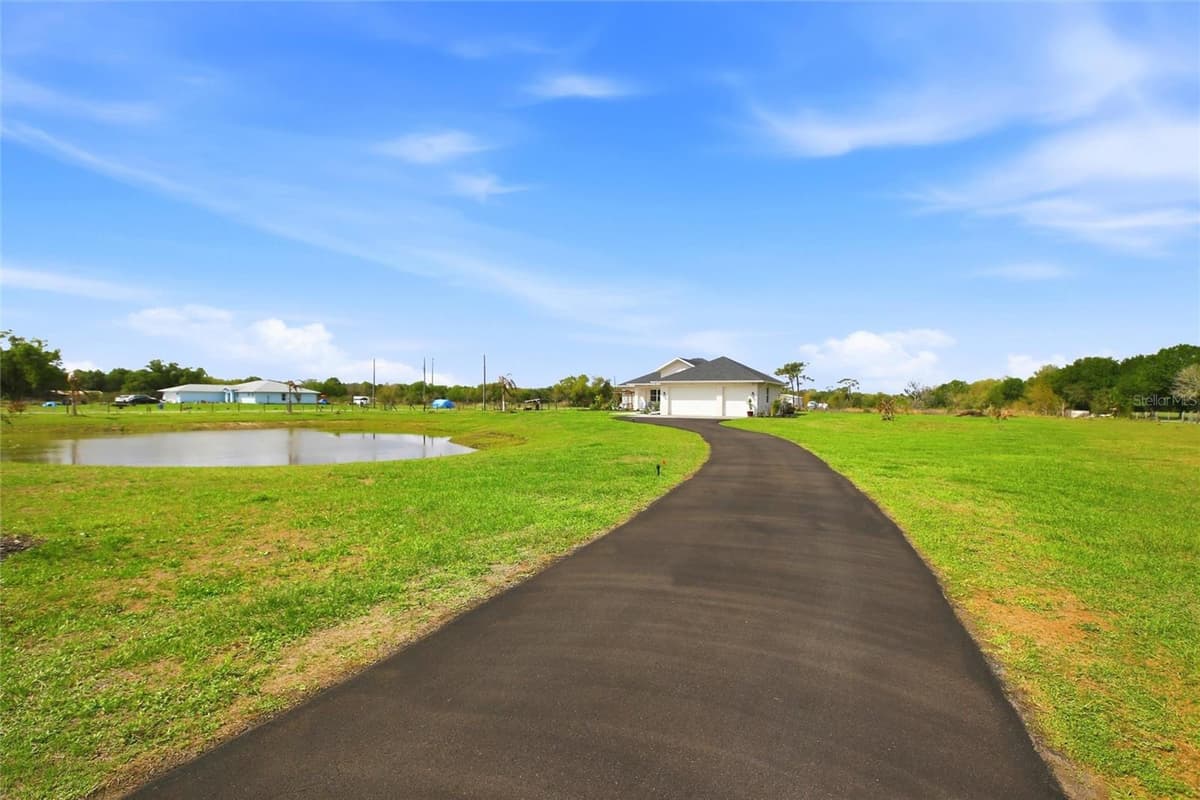 10080 WAUCHULA ROAD — photo 4 of 55