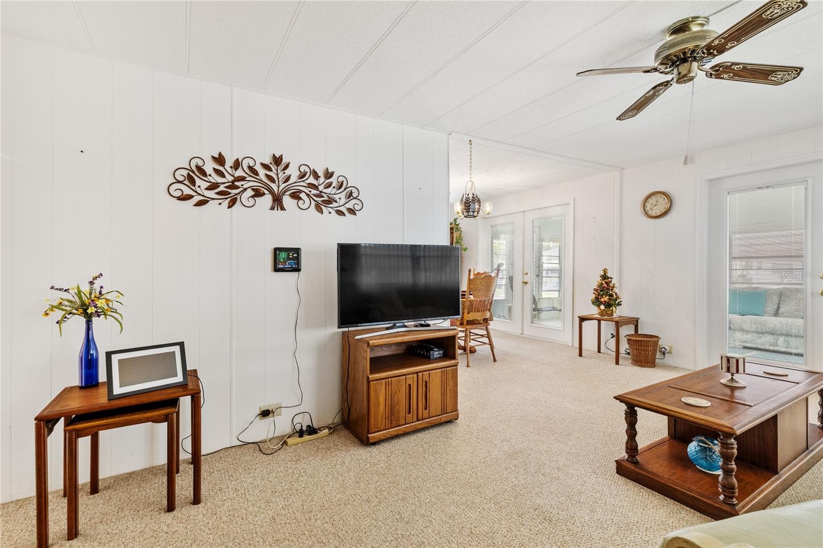 203 HARVEST LANE — photo 12 of 43