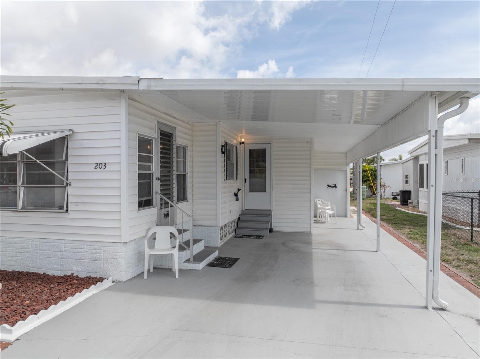 203 HARVEST LANE — photo 2 of 43