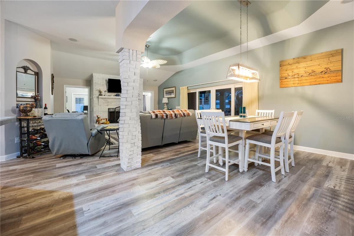 9060 COUNTY ROAD 128C — photo 12 of 50