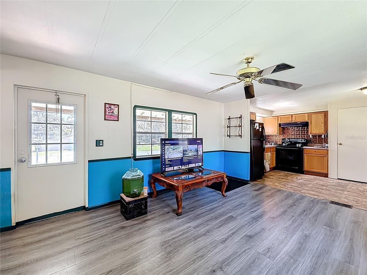 7951 PARTRIDGE LANE — photo 18 of 54