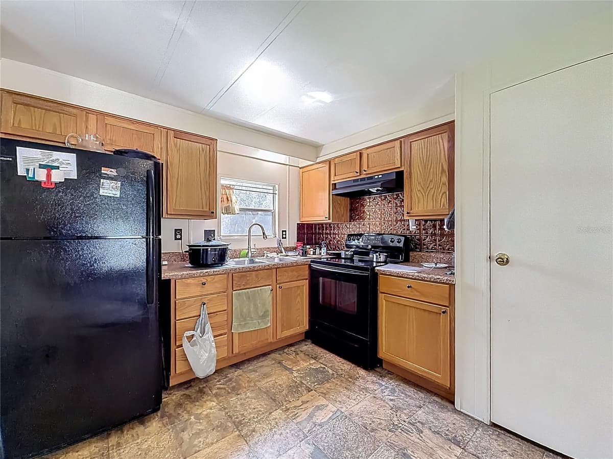 7951 PARTRIDGE LANE — photo 22 of 54
