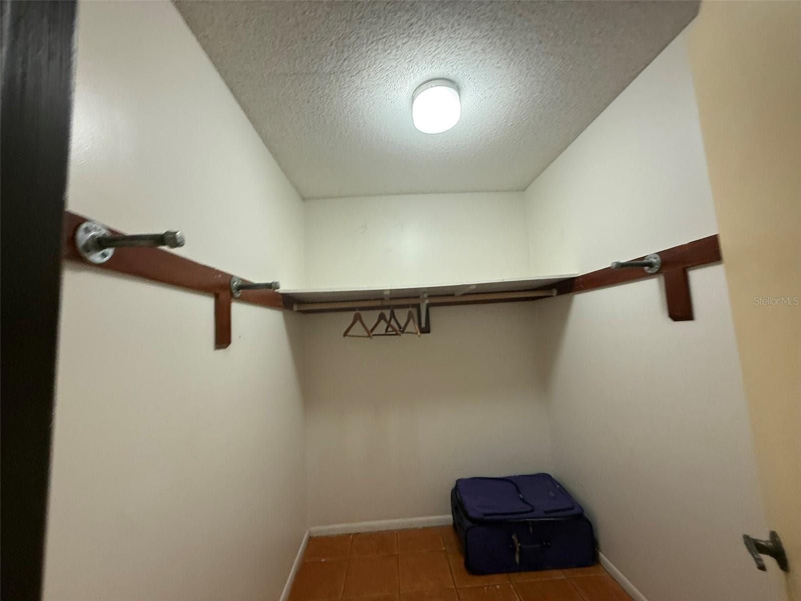 516 ORANGE DRIVE — photo 10 of 13