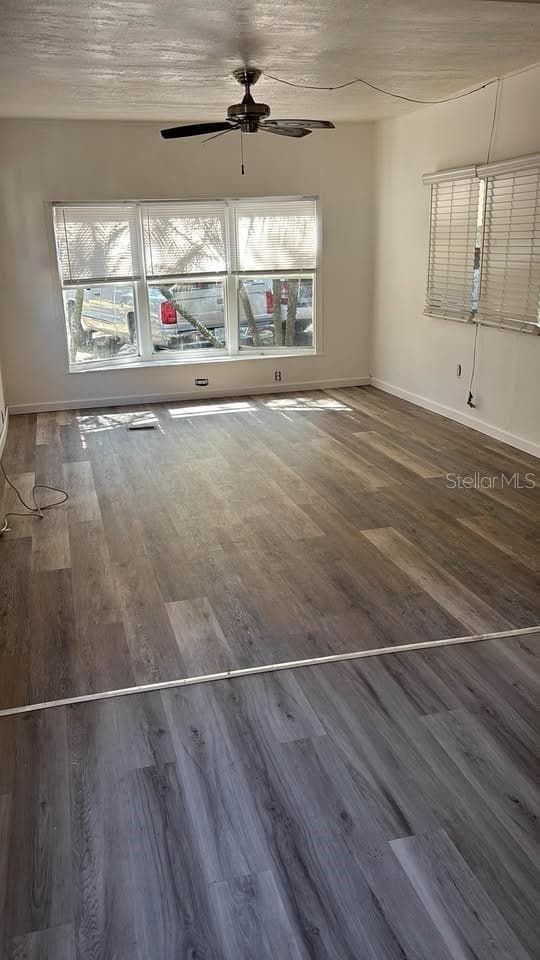 212 SUNSET DRIVE — photo 4 of 9
