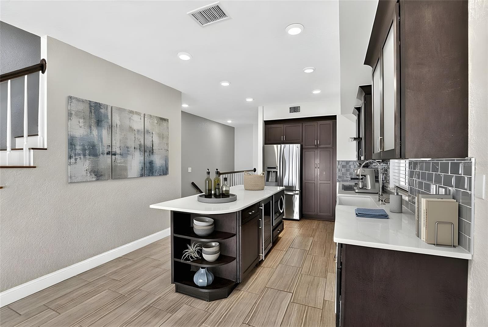 4639 MIRABELLA COURT — photo 5 of 52
