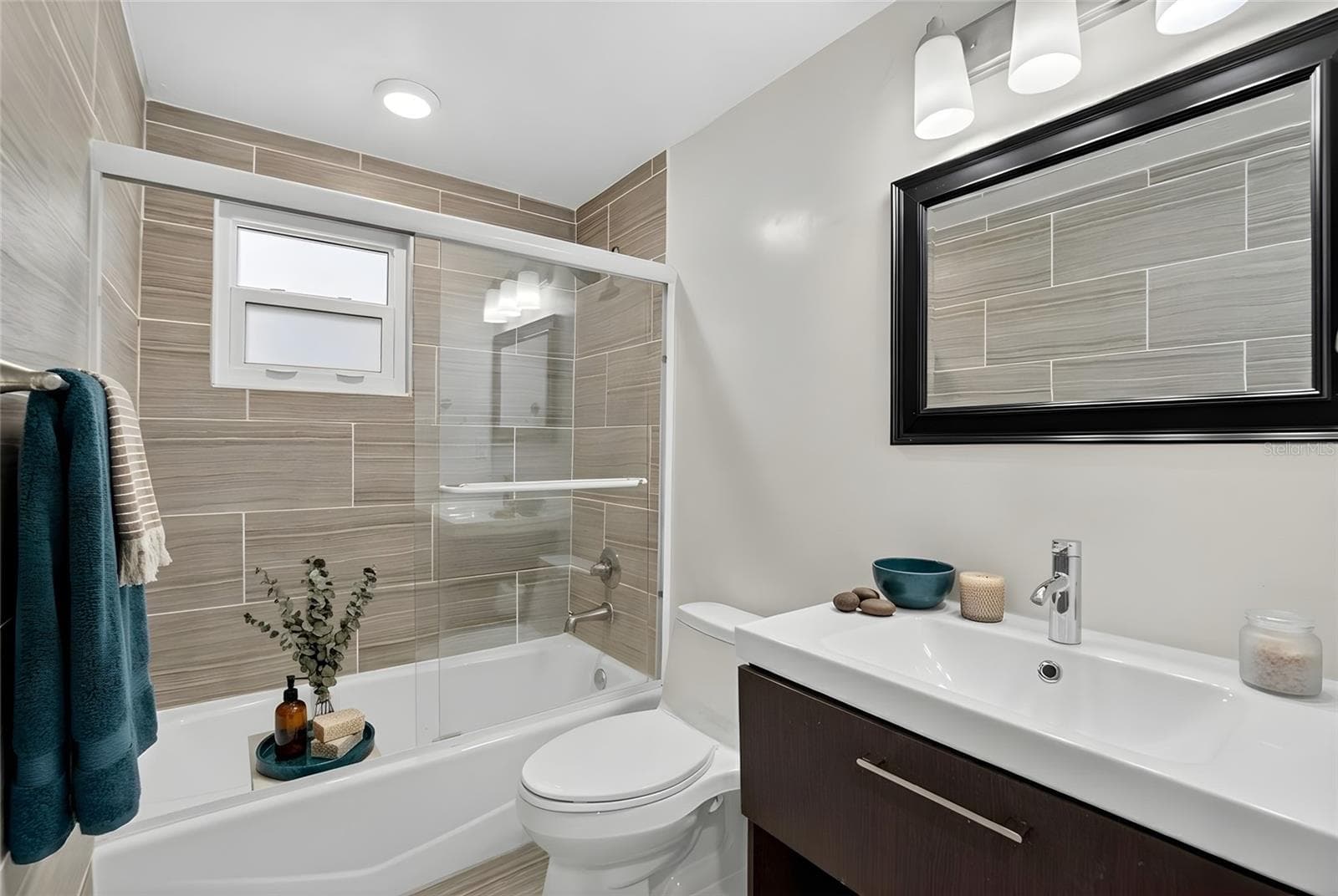 4639 MIRABELLA COURT — photo 20 of 52