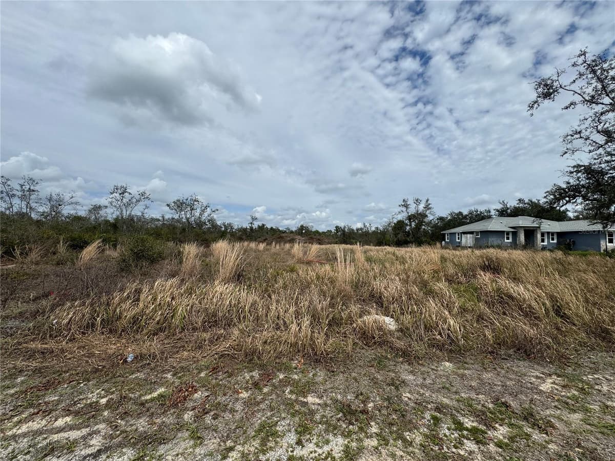 8500 AVIARY ROAD — photo 3 of 5