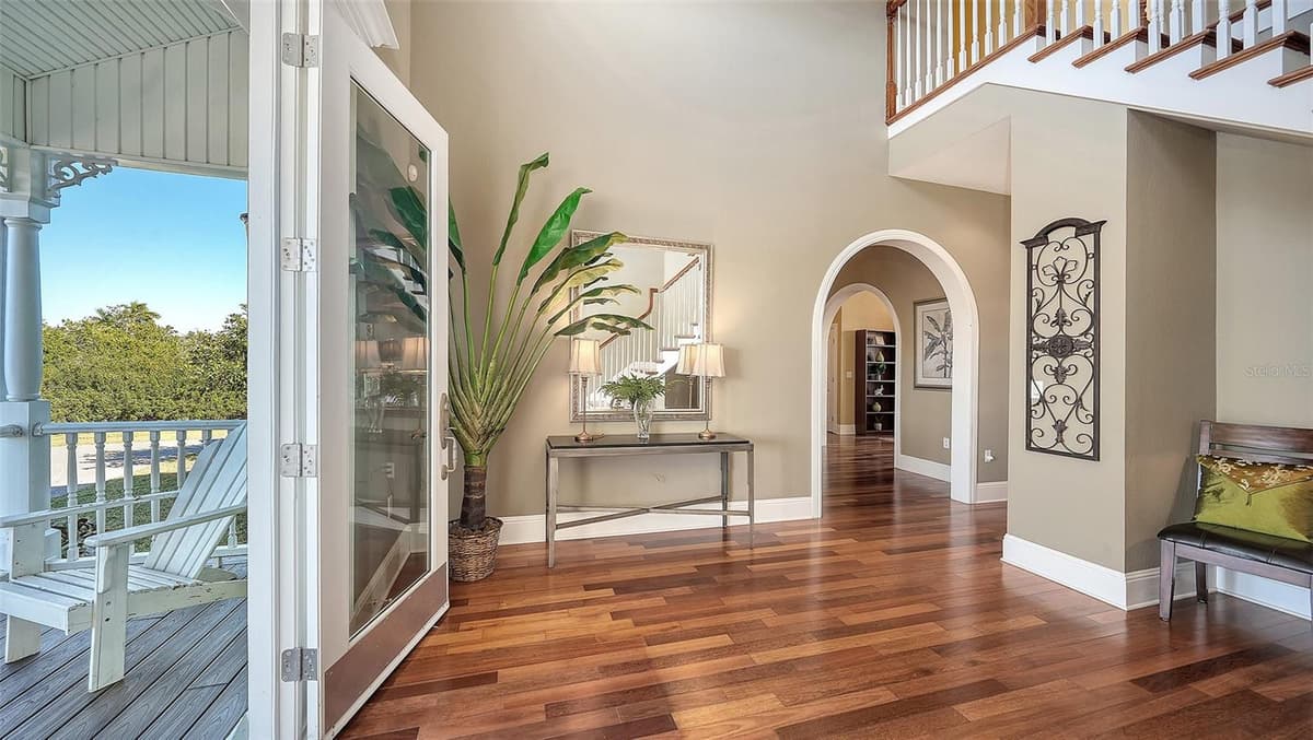 925 BAYSHORE DRIVE — photo 16 of 55