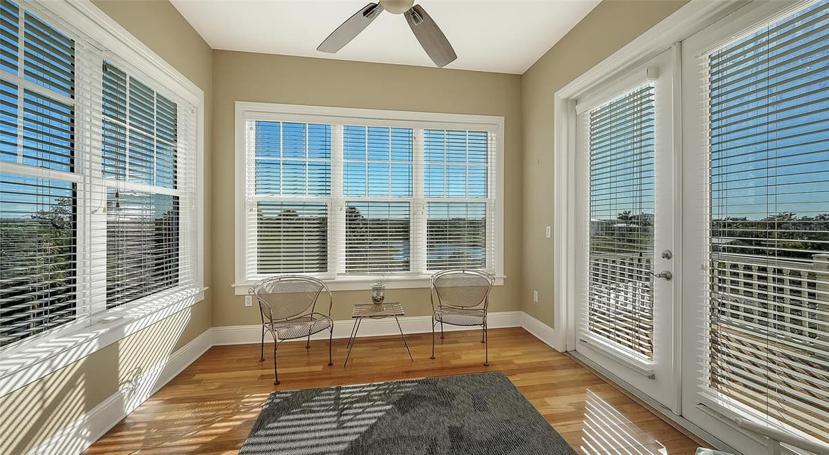 925 BAYSHORE DRIVE — photo 38 of 55