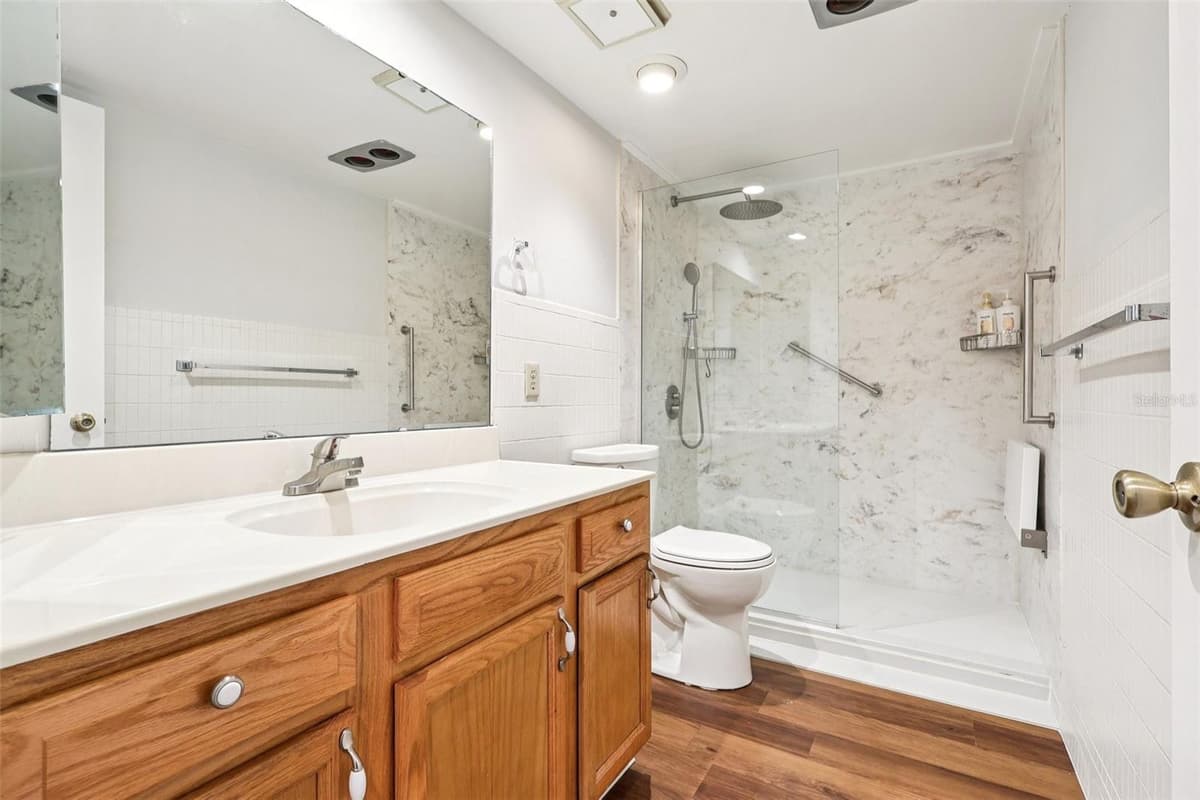 116 CROWN OAKS WAY — photo 19 of 47