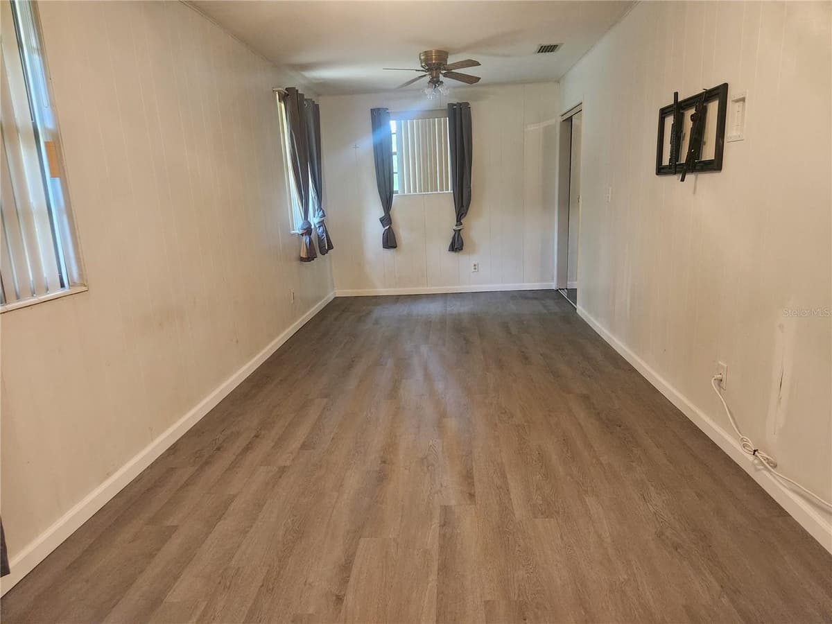 2355 STATE ROAD 100 — photo 11 of 26