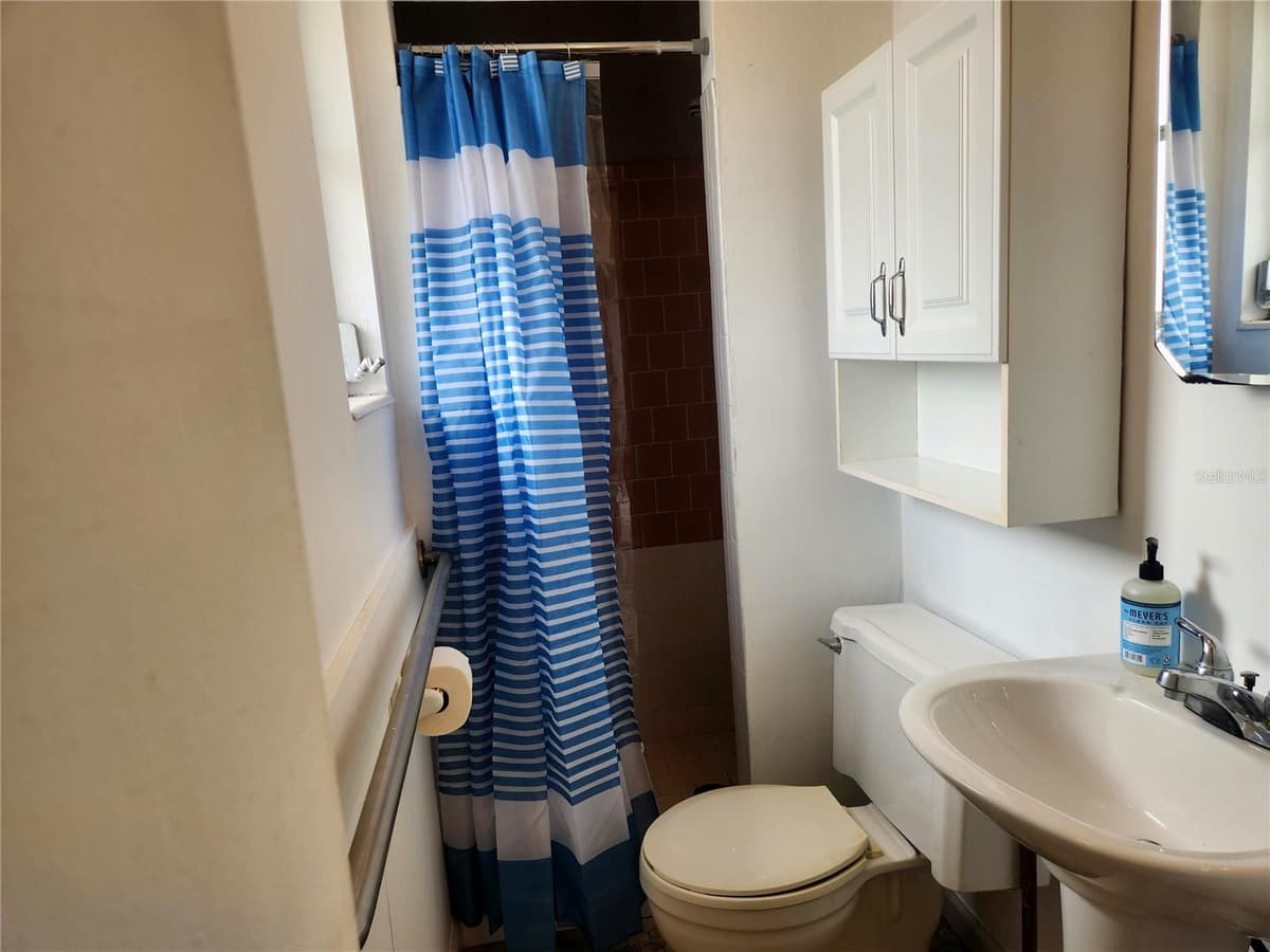 2355 STATE ROAD 100 — photo 15 of 26