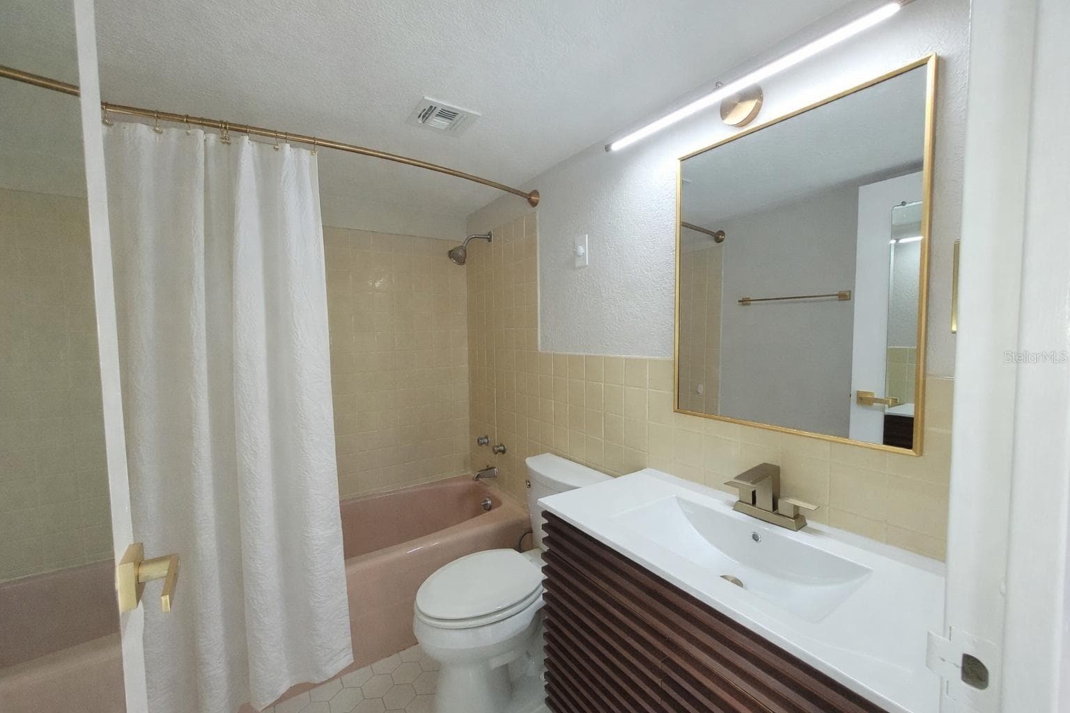 10355 PARADISE BOULEVARD — photo 37 of 70
