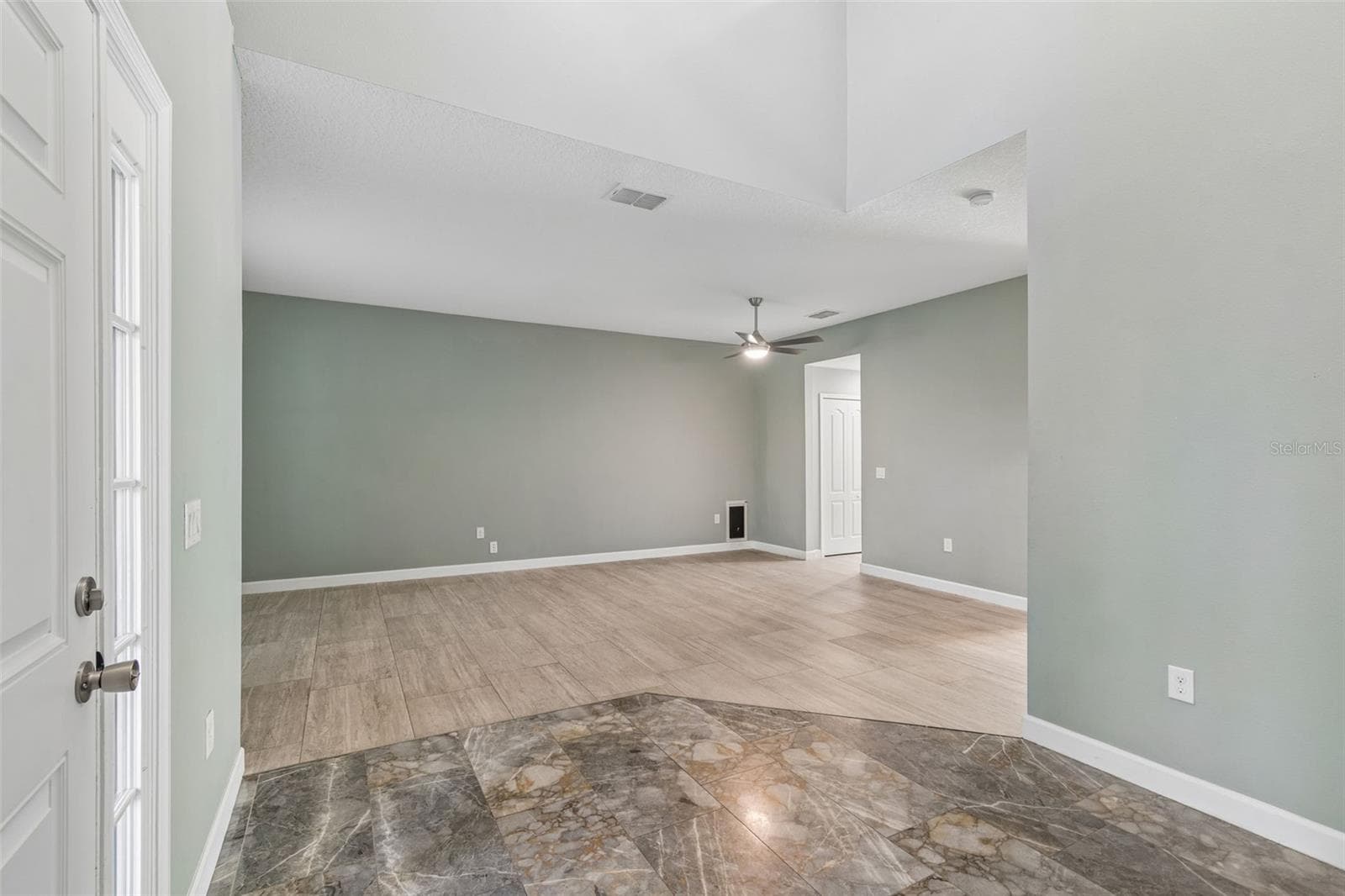 18098 MACEK RD — photo 4 of 34