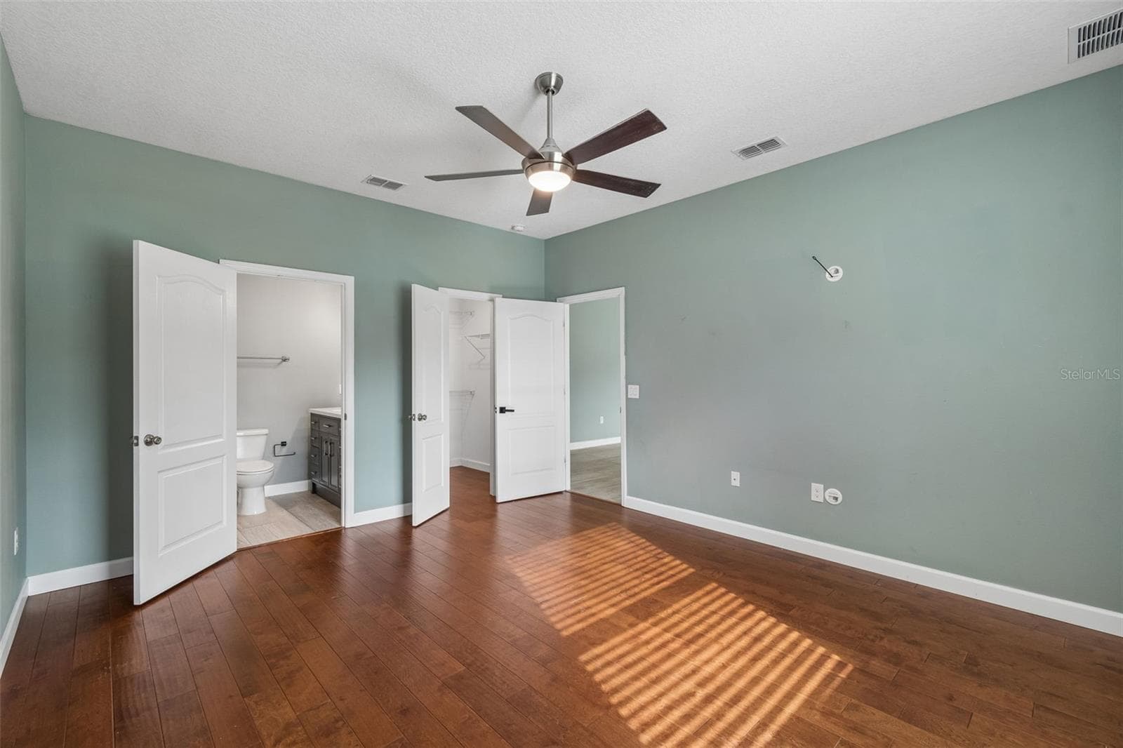 18098 MACEK RD — photo 12 of 34