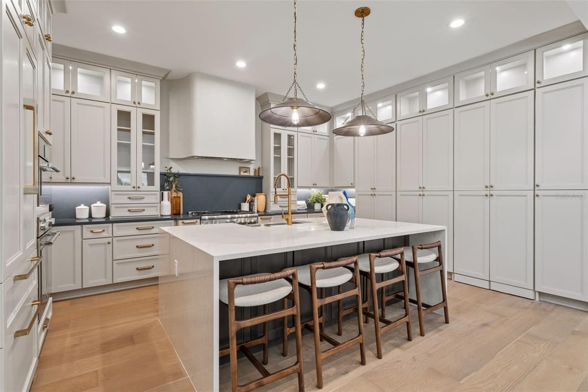 2080 LAKE MARKHAM ROAD — photo 15 of 29