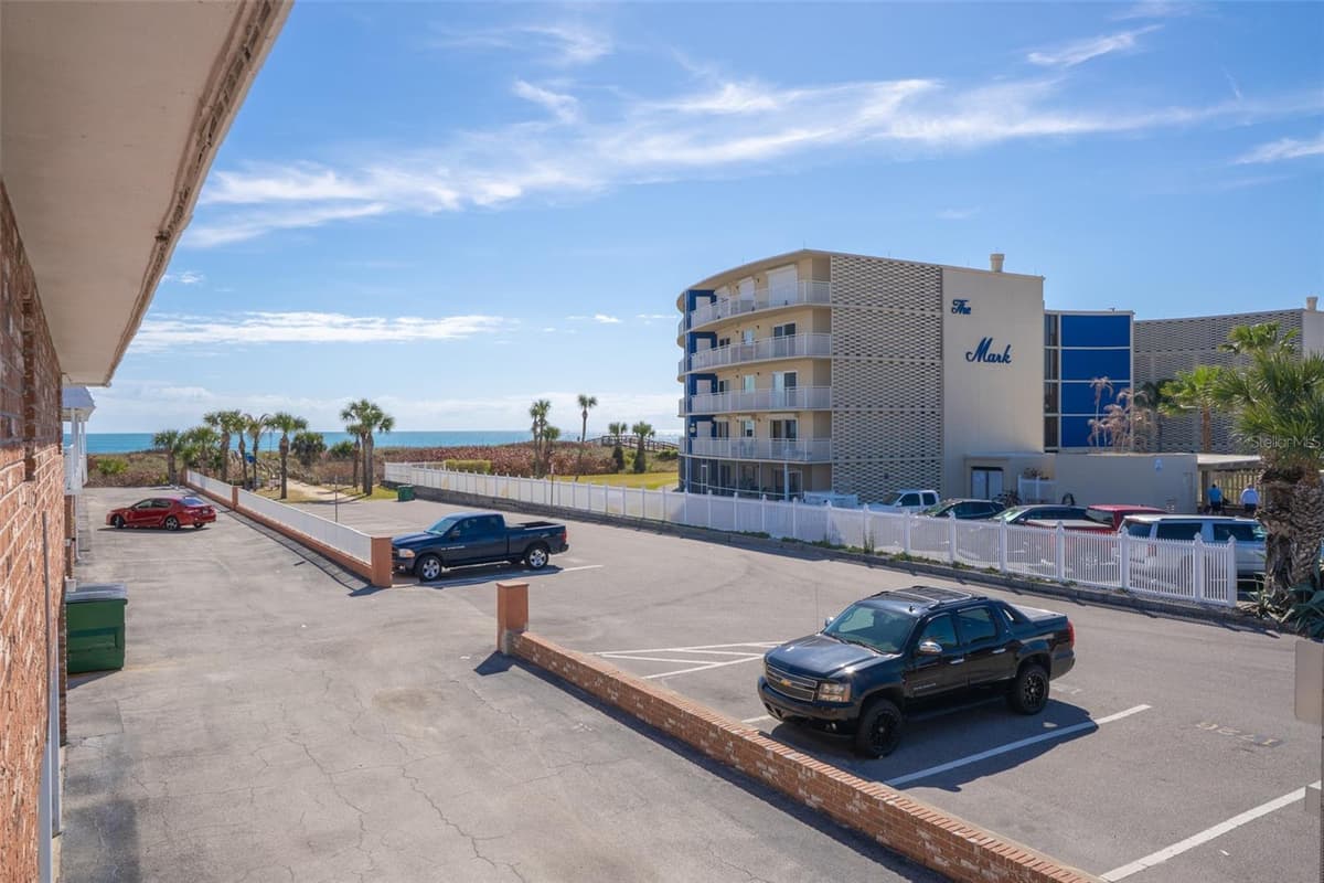 5000 OCEAN BEACH BOULEVARD — photo 3 of 37