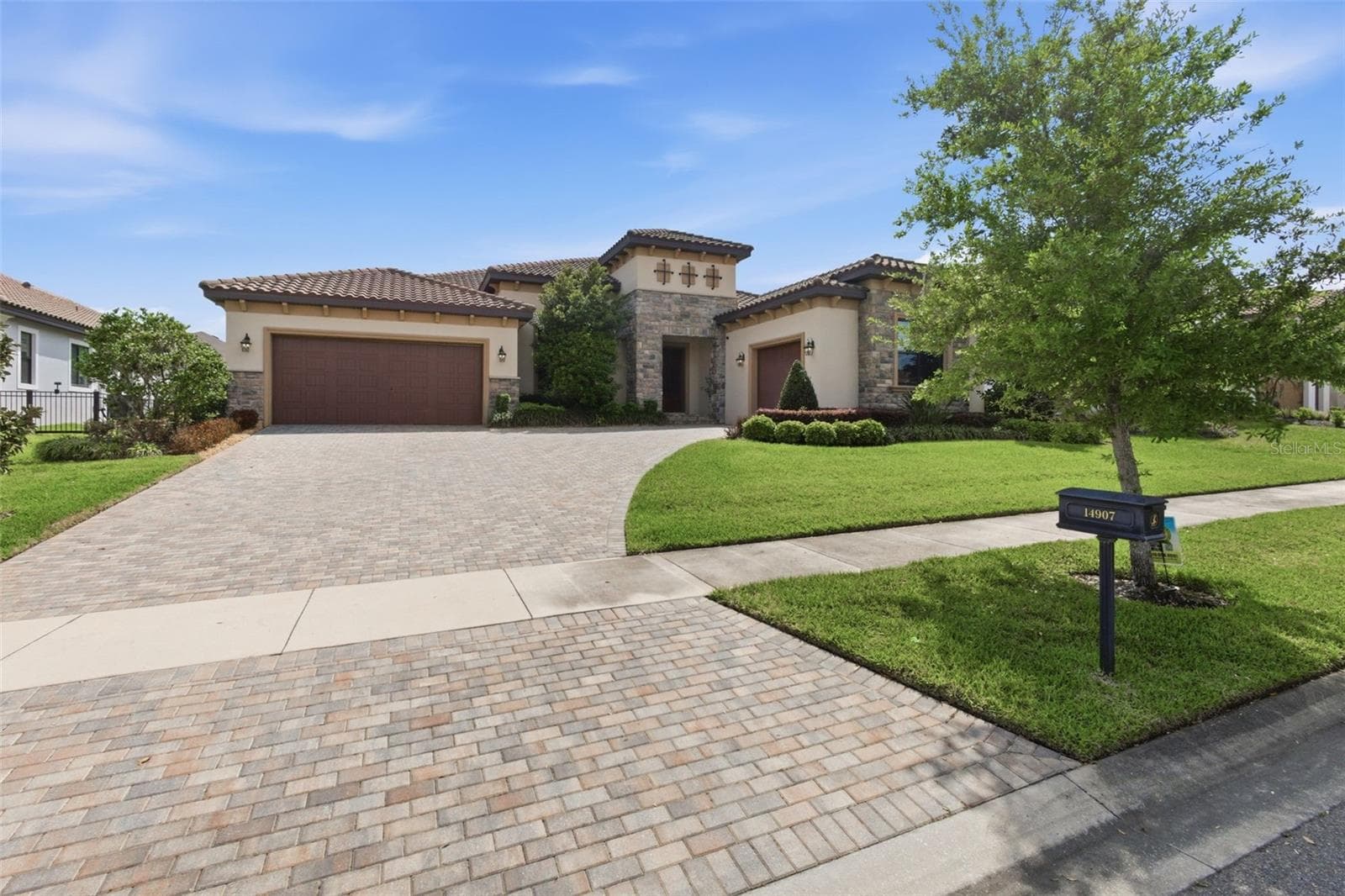 14907 TAVARES MILL AVENUE — photo 12 of 40