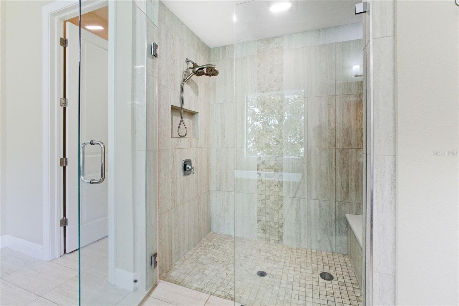 14907 TAVARES MILL AVENUE — photo 23 of 40