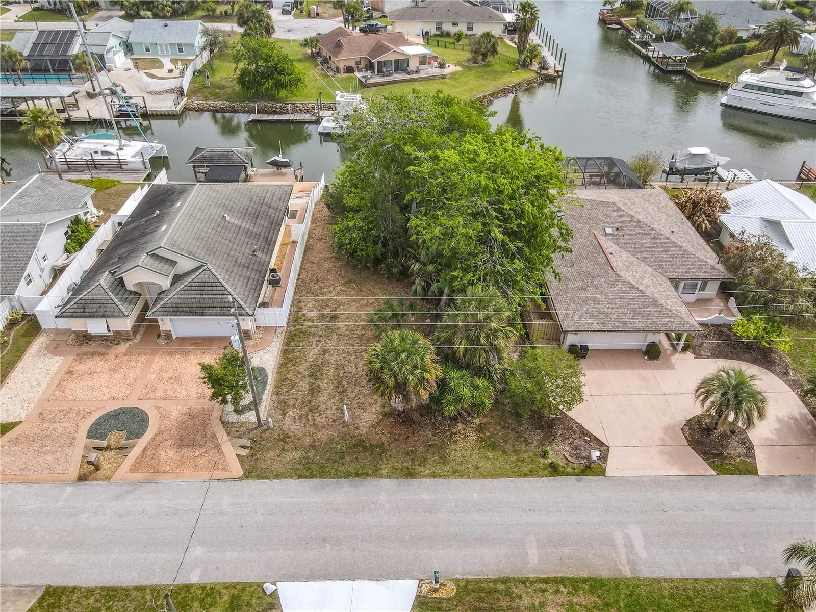 26 COMANCHE COURT — photo 12 of 23