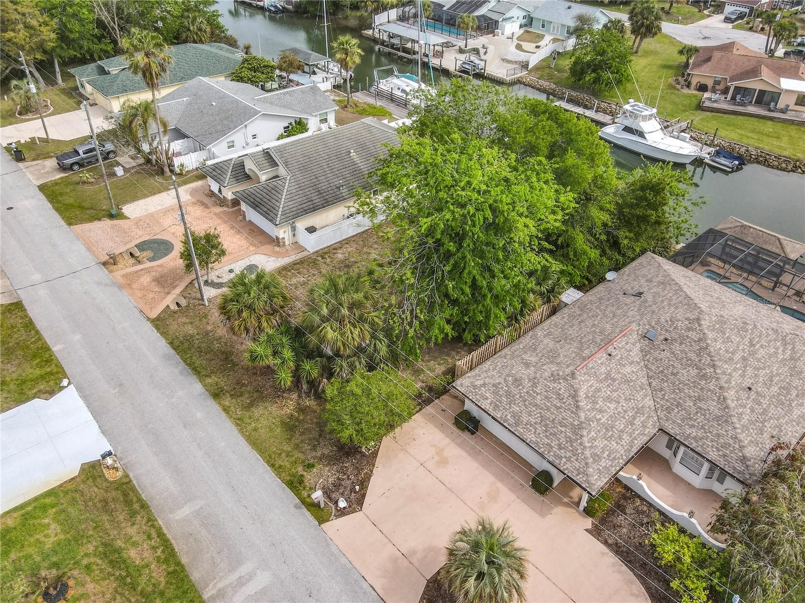 26 COMANCHE COURT — photo 10 of 23