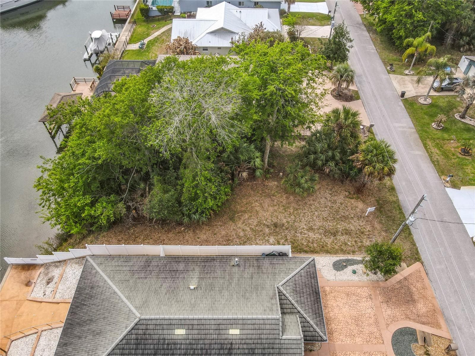 26 COMANCHE COURT — photo 18 of 23