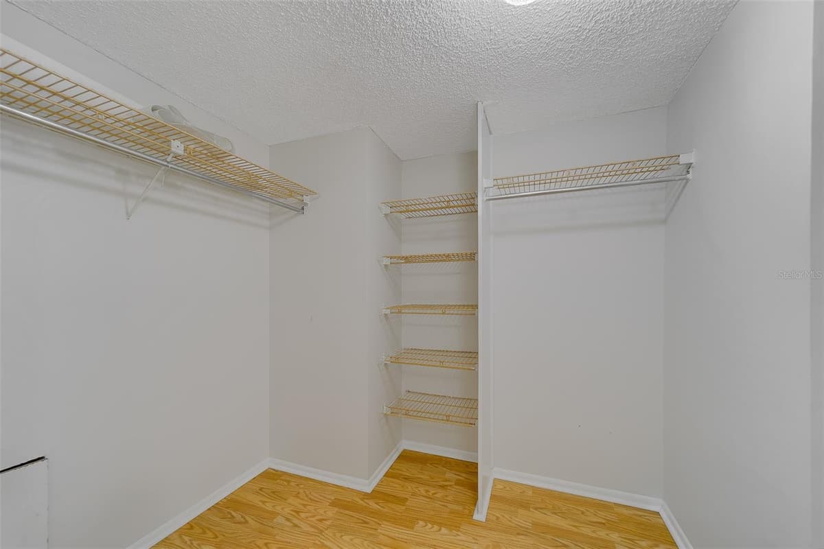 17920 GULF BOULEVARD — photo 17 of 48