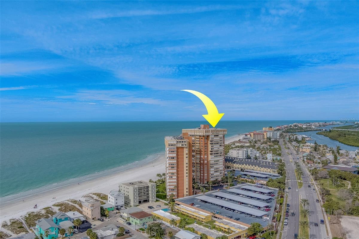17920 GULF BOULEVARD — photo 44 of 48